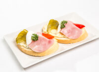 CHLEBÍČEK SE ŠUNKOU