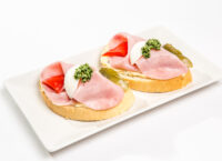 CHLEBÍČEK SE ŠUNKOU SPECIÁL