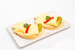 CHLEBÍČEK SÝROVÝ